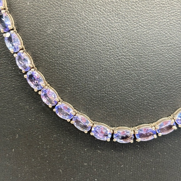 29.29CT-Tanzanite Necklace